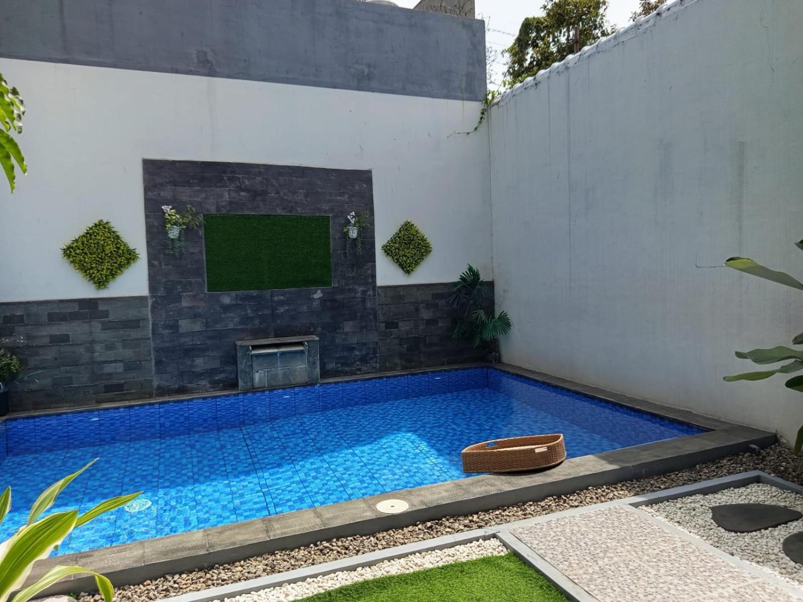 Villa Normandie Bandung Bagian luar foto
